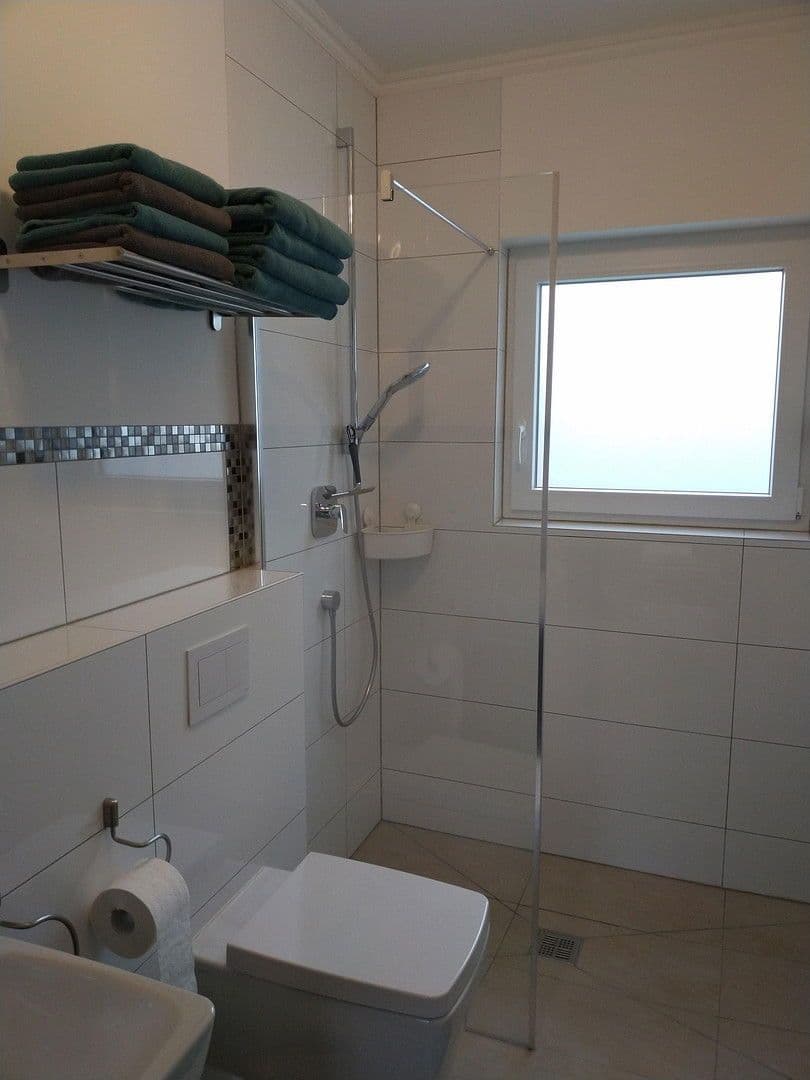 Prenájom bytu 2-izbový 60 m², Erpolzheim, Porýnie-Falcko Prenájom bytu 2-izbový 60 m², Erpolzheim, Porýnie-Falcko