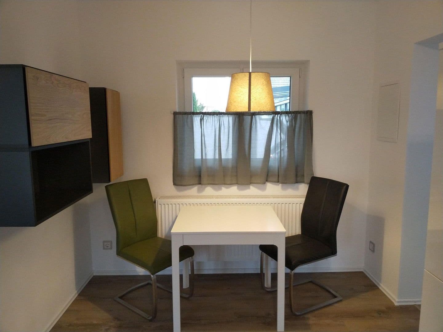 Prenájom bytu 2-izbový 60 m², Erpolzheim, Porýnie-Falcko Prenájom bytu 2-izbový 60 m², Erpolzheim, Porýnie-Falcko