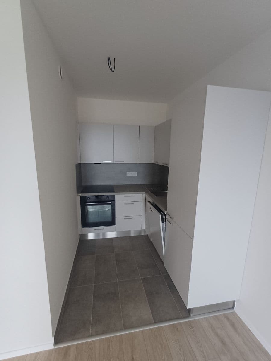 Prenájom bytu 2-izbový 42 m², Strančická, Praha, Praha Prenájom bytu 2-izbový 42 m², Strančická, Praha, Praha