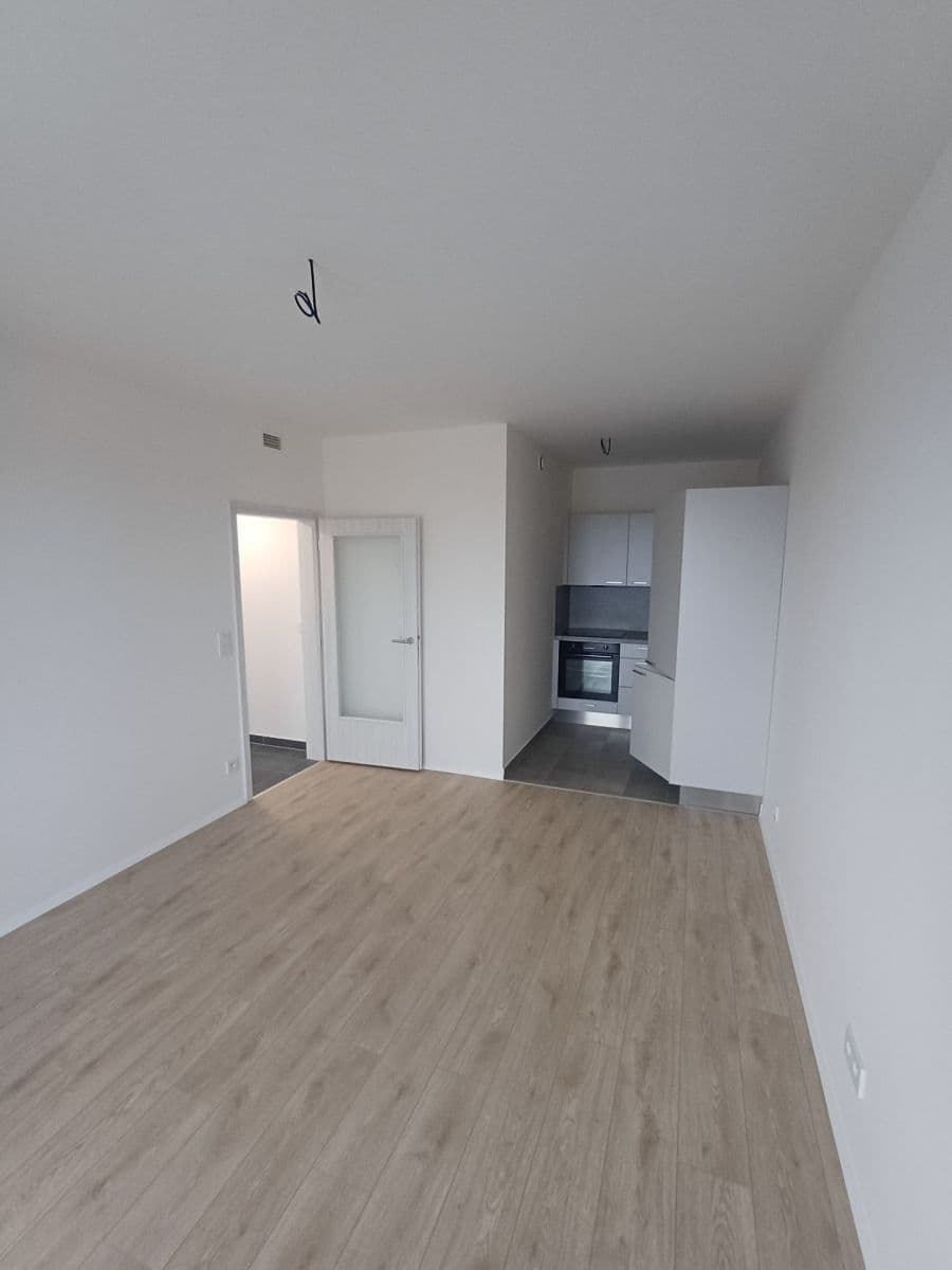 Prenájom bytu 2-izbový 42 m², Strančická, Praha, Praha Prenájom bytu 2-izbový 42 m², Strančická, Praha, Praha