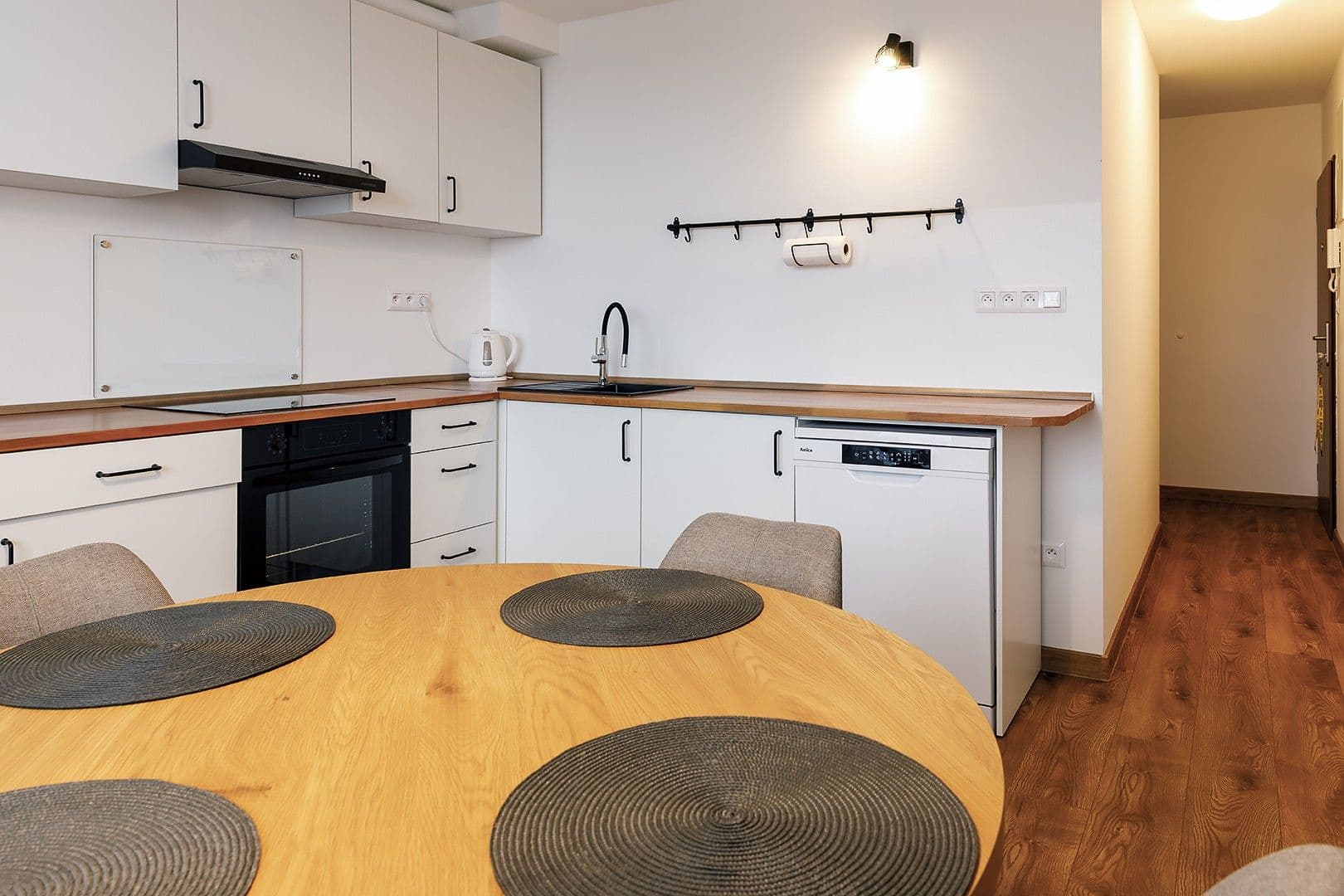 Prenájom bytu 2-izbový 63 m², Jilemnického, Stupava, Bratislavský kraj Prenájom bytu 2-izbový 63 m², Jilemnického, Stupava, Bratislavský kraj