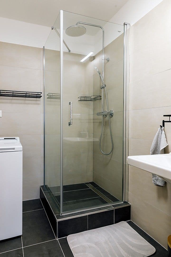 Prenájom bytu 2-izbový 63 m², Jilemnického, Stupava, Bratislavský kraj Prenájom bytu 2-izbový 63 m², Jilemnického, Stupava, Bratislavský kraj