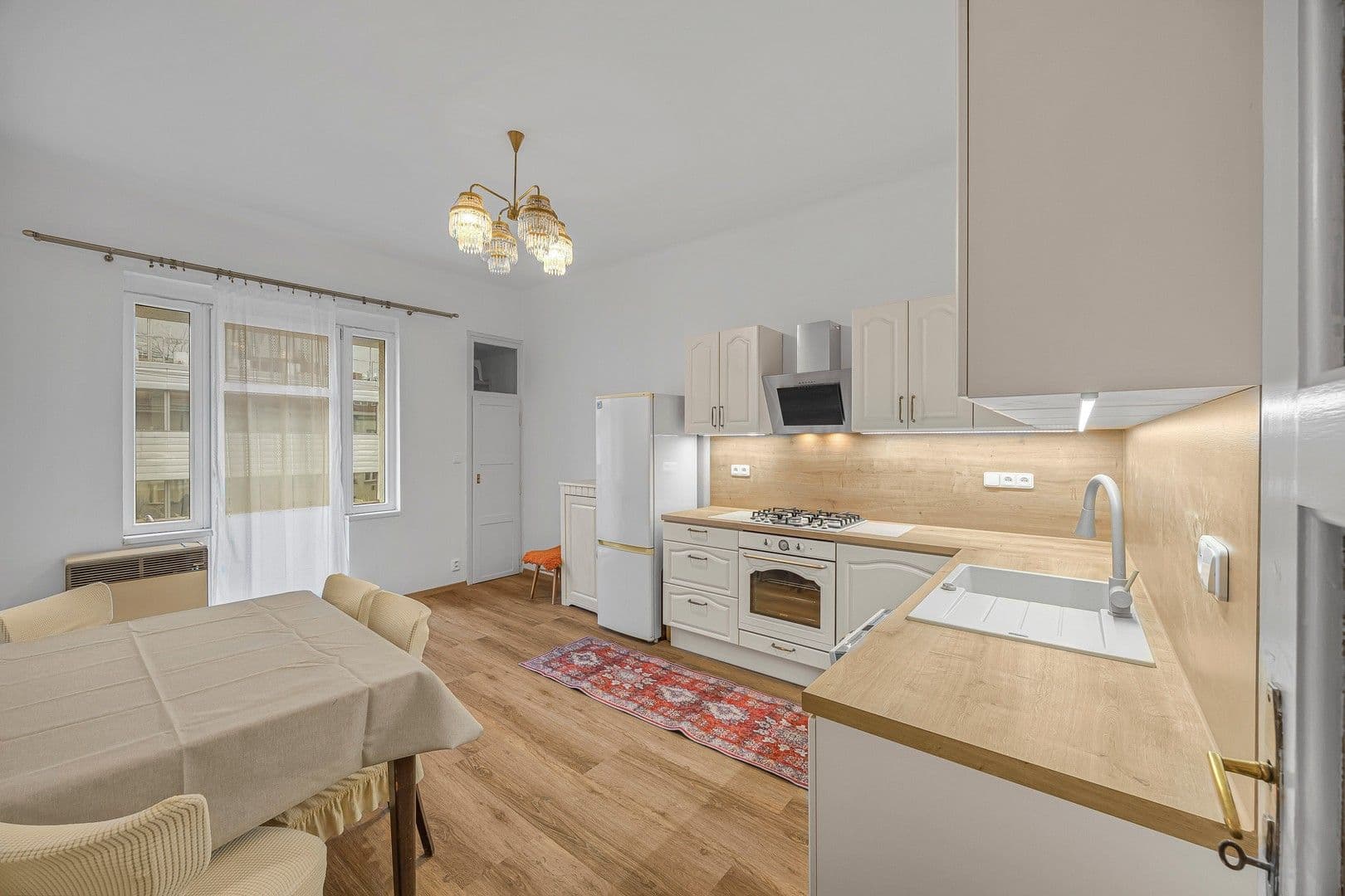 Prenájom bytu 2-izbový 61 m², Žateckých, Praha, Praha Prenájom bytu 2-izbový 61 m², Žateckých, Praha, Praha