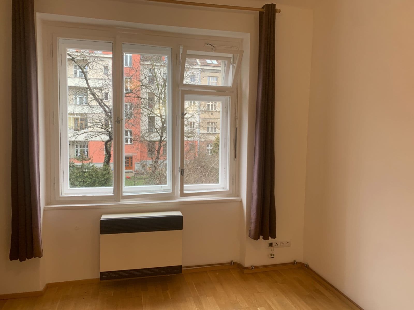 Prenájom bytu 1-izbový 23 m², Vršovická, Praha, Praha Prenájom bytu 1-izbový 23 m², Vršovická, Praha, Praha