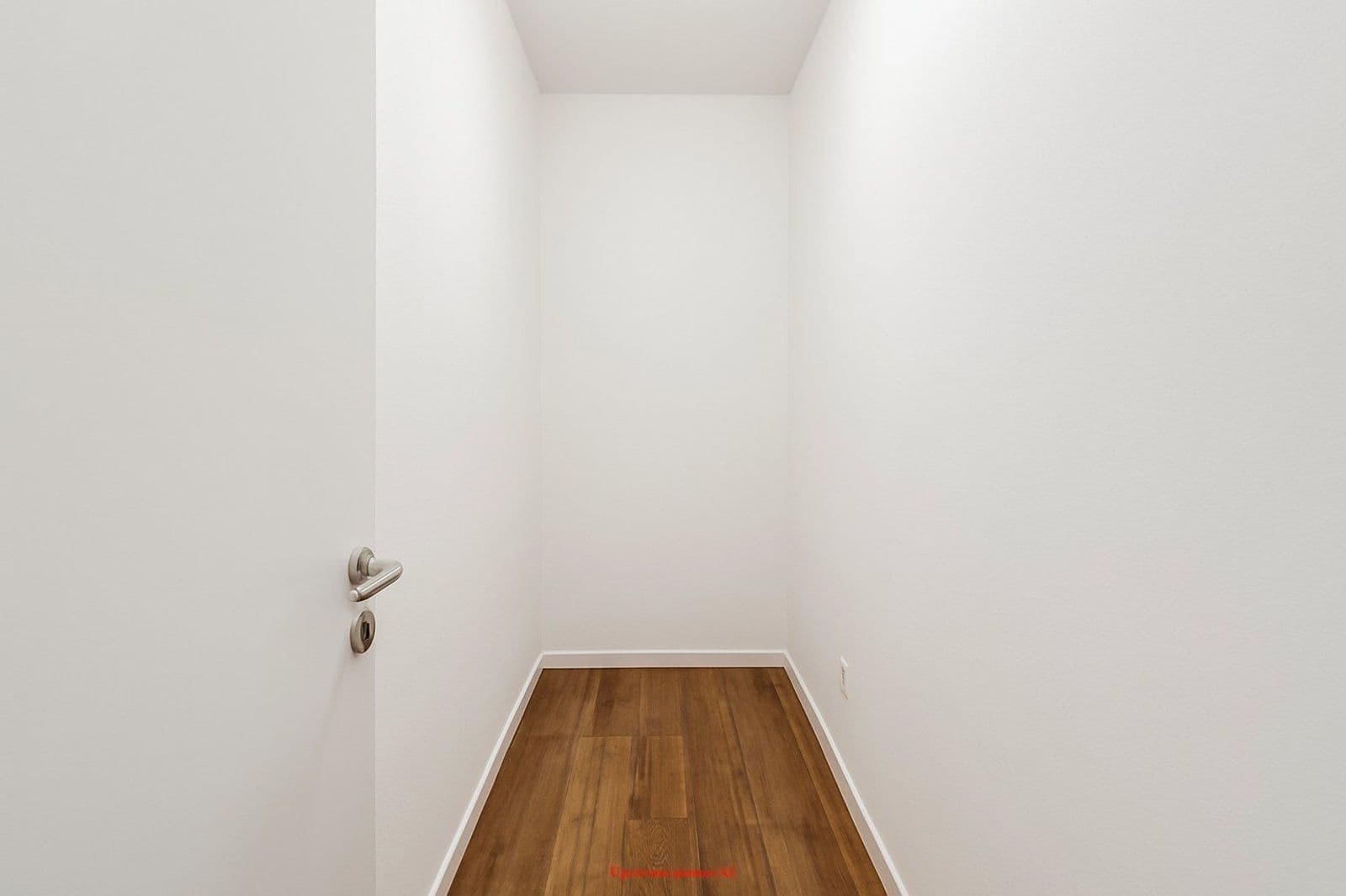 Prenájom bytu 3-izbový 94 m², Vardasova, Havířov, Moravskoslezský kraj Prenájom bytu 3-izbový 94 m², Vardasova, Havířov, Moravskoslezský kraj