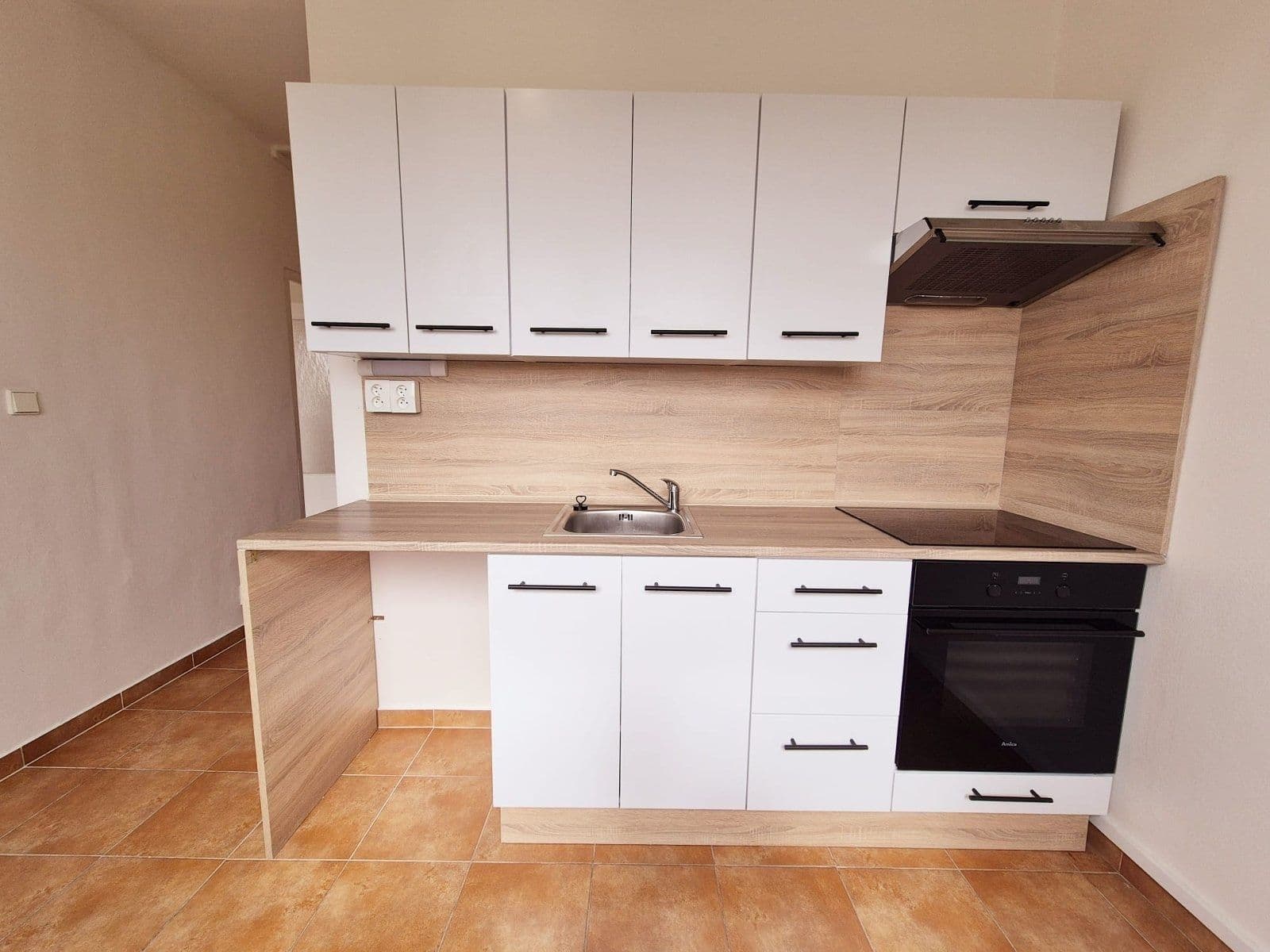 Prenájom bytu 3-izbový 58 m², 1. máje, Havířov, Moravskoslezský kraj Prenájom bytu 3-izbový 58 m², 1. máje, Havířov, Moravskoslezský kraj