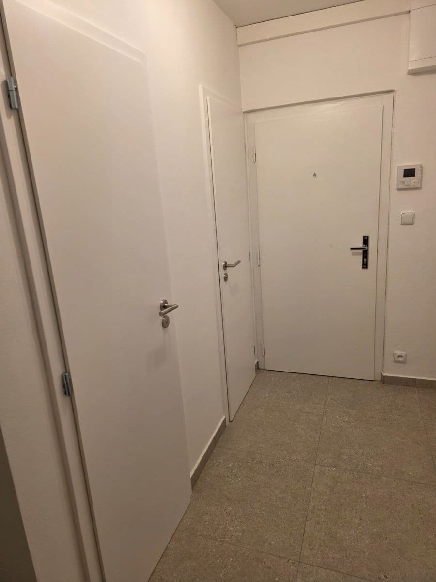 Prenájom bytu 2-izbový 48 m², Plickova, Praha, Praha Prenájom bytu 2-izbový 48 m², Plickova, Praha, Praha