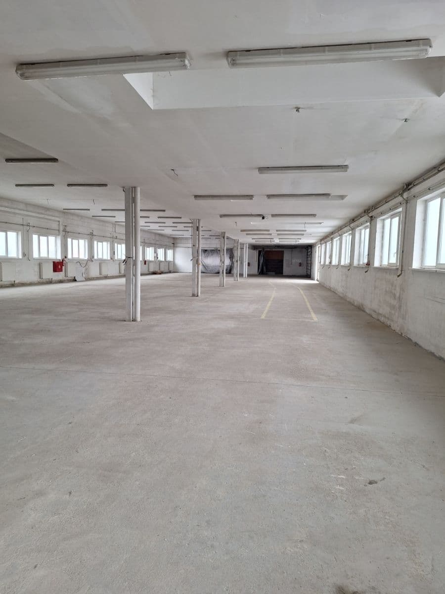 Prenájom nebytového priestoru 800 m², Potoční, Hroznětín, Karlovarský kraj Prenájom nebytového priestoru 800 m², Potoční, Hroznětín, Karlovarský kraj