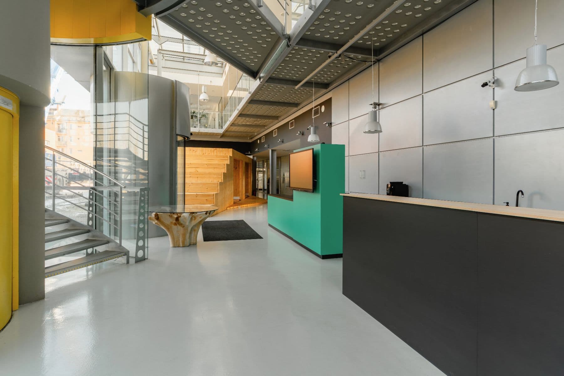 Prenájom kancelárie 1.000 m², Plynárenská, Brno, Jihomoravský kraj Prenájom kancelárie 1.000 m², Plynárenská, Brno, Jihomoravský kraj