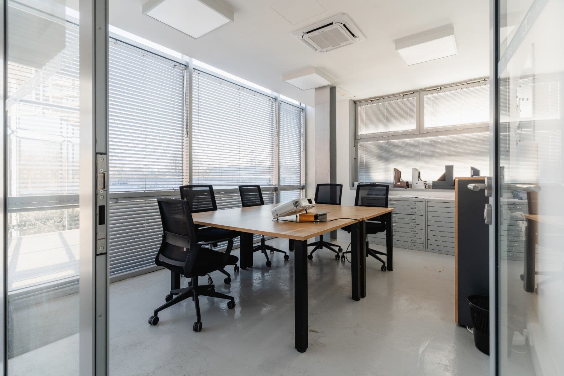 Prenájom kancelárie 1.000 m², Plynárenská, Brno, Jihomoravský kraj Prenájom kancelárie 1.000 m², Plynárenská, Brno, Jihomoravský kraj