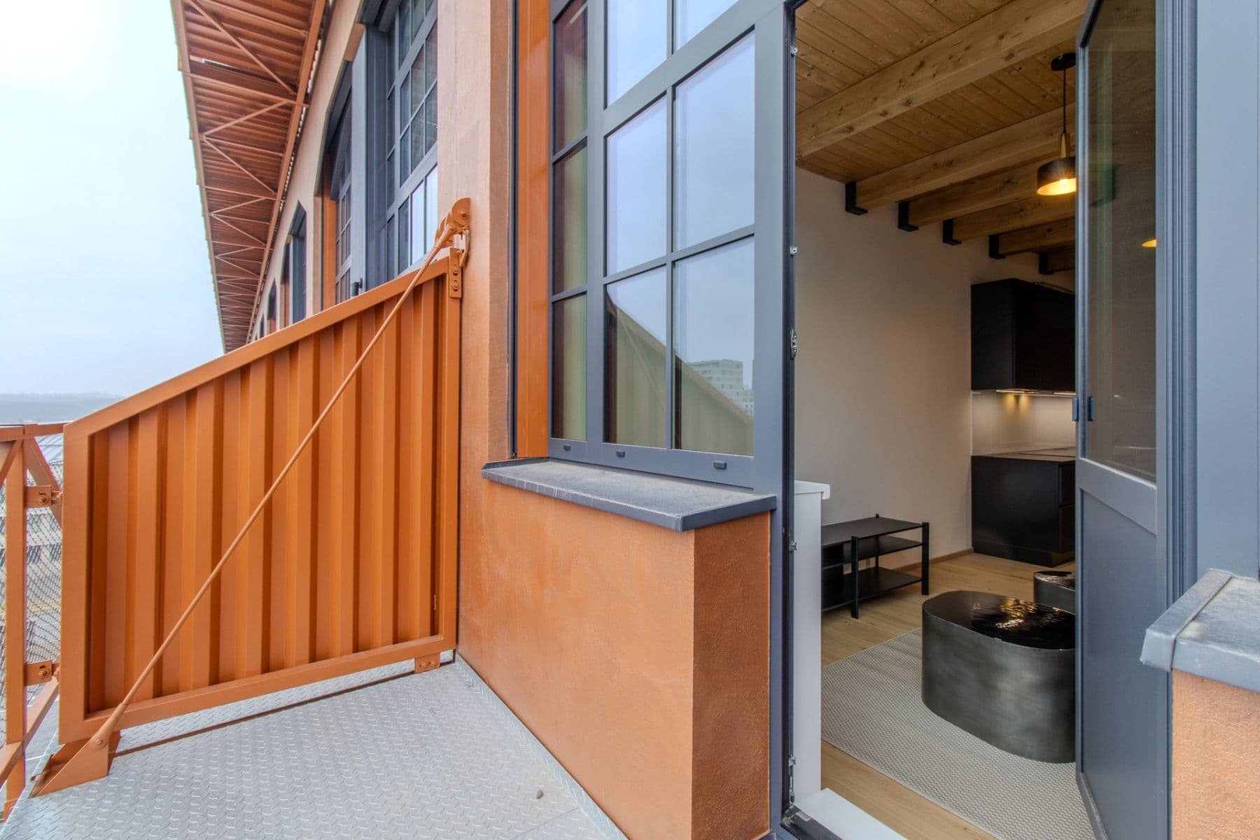 Prenájom bytu 3-izbový 66 m², Kolbenova, Praha, Praha Prenájom bytu 3-izbový 66 m², Kolbenova, Praha, Praha