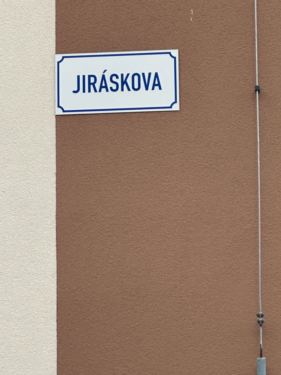 Prenájom bytu 3-izbový 60 m², Jiráskova, Zbýšov, Jihomoravský kraj Prenájom bytu 3-izbový 60 m², Jiráskova, Zbýšov, Jihomoravský kraj