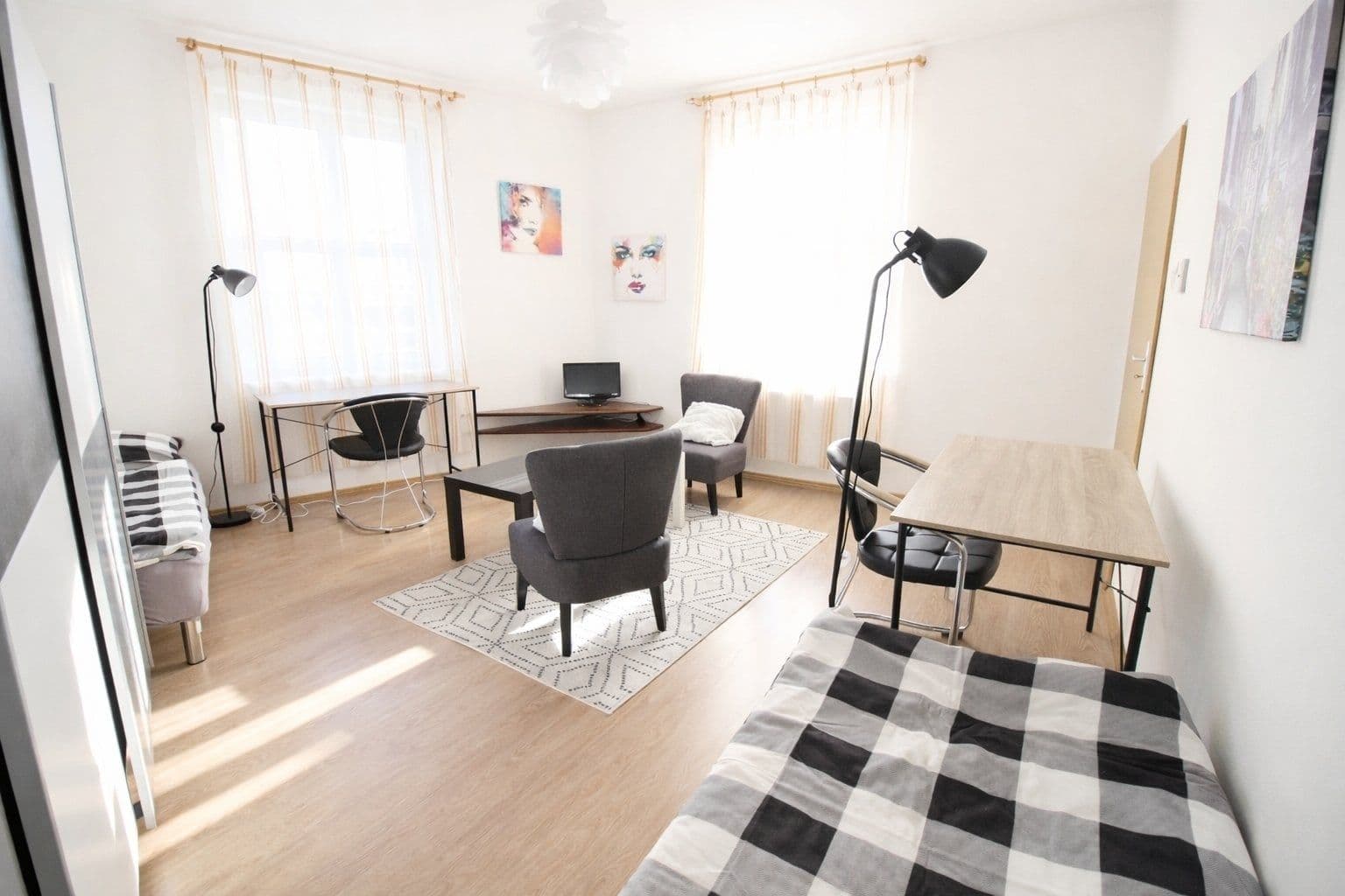 Prenájom bytu 1-izbový 42 m², Zenklova, Praha, Praha Prenájom bytu 1-izbový 42 m², Zenklova, Praha, Praha
