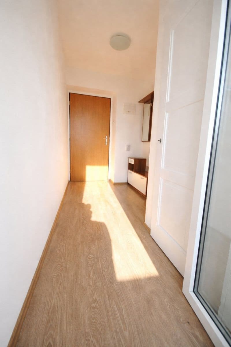 Prenájom bytu 1-izbový 42 m², Zenklova, Praha, Praha Prenájom bytu 1-izbový 42 m², Zenklova, Praha, Praha