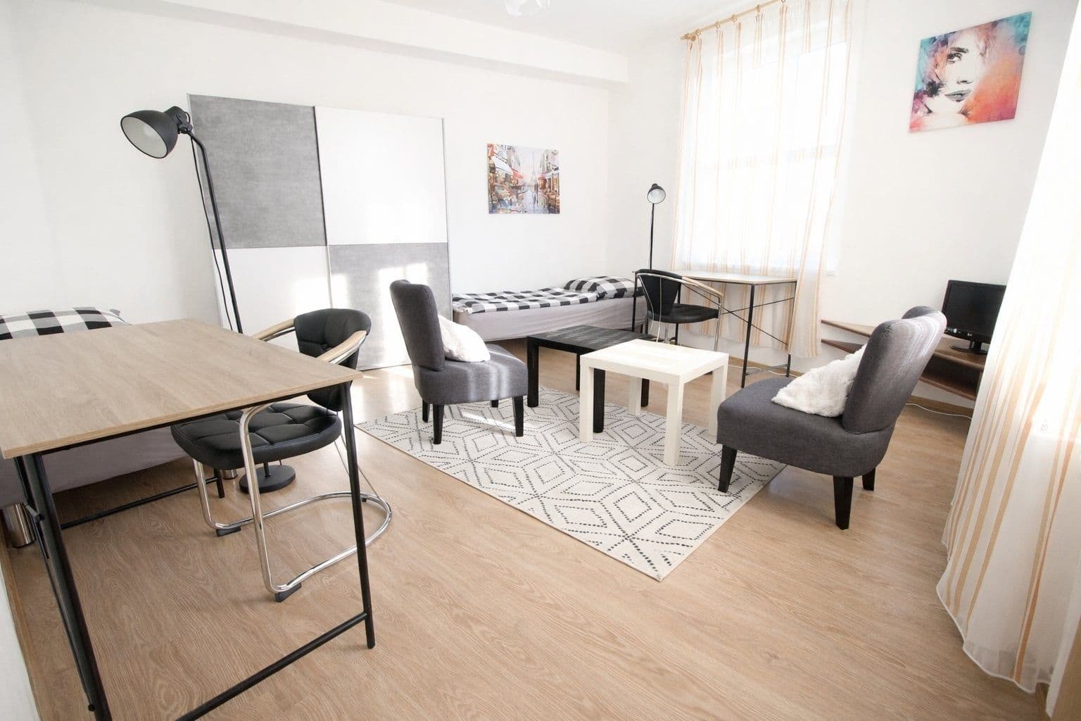 Prenájom bytu 1-izbový 42 m², Zenklova, Praha, Praha Prenájom bytu 1-izbový 42 m², Zenklova, Praha, Praha