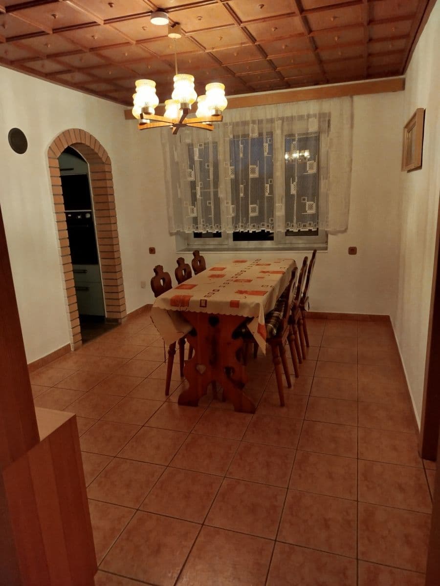 Prenájom bytu 3-izbový 85 m², Dlážděná, Dřísy, Středočeský kraj Prenájom bytu 3-izbový 85 m², Dlážděná, Dřísy, Středočeský kraj