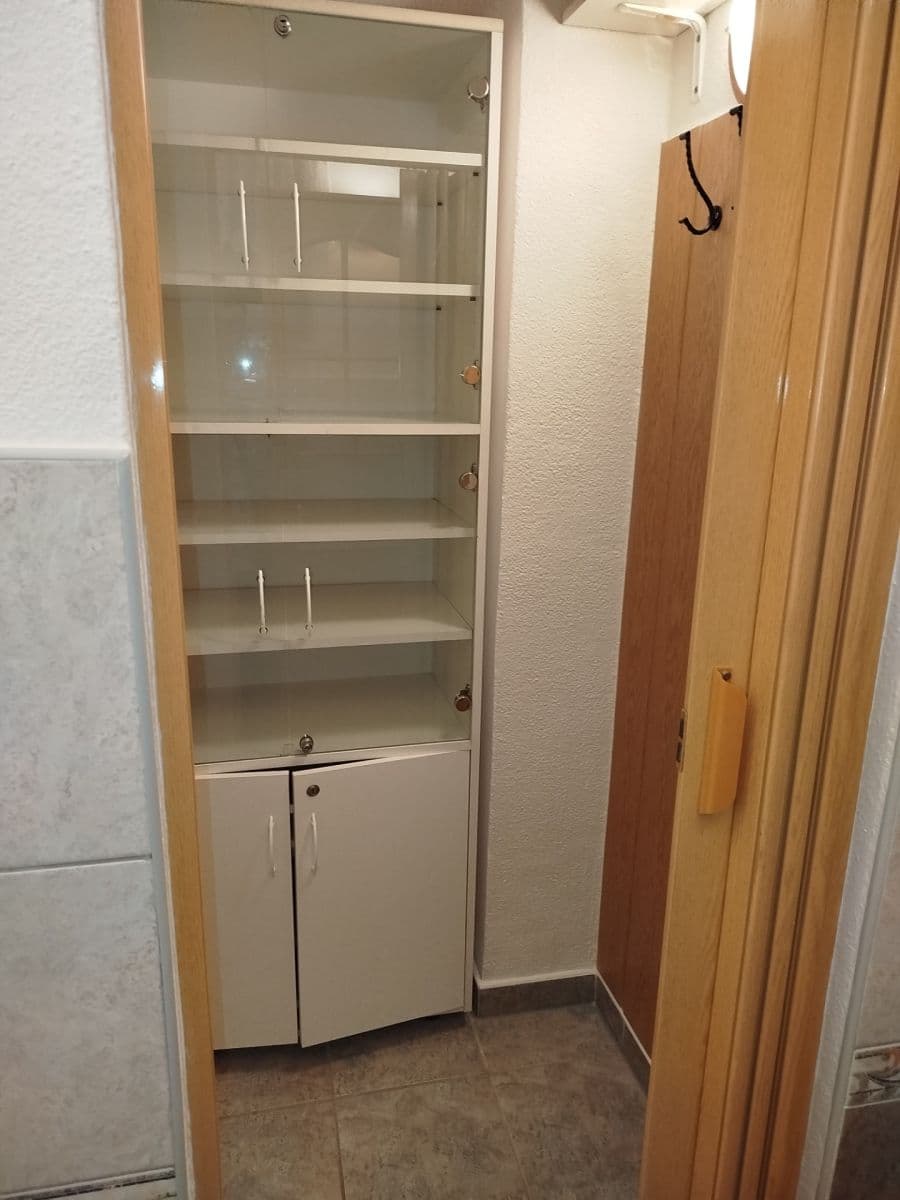 Prenájom bytu 3-izbový 85 m², Dlážděná, Dřísy, Středočeský kraj Prenájom bytu 3-izbový 85 m², Dlážděná, Dřísy, Středočeský kraj