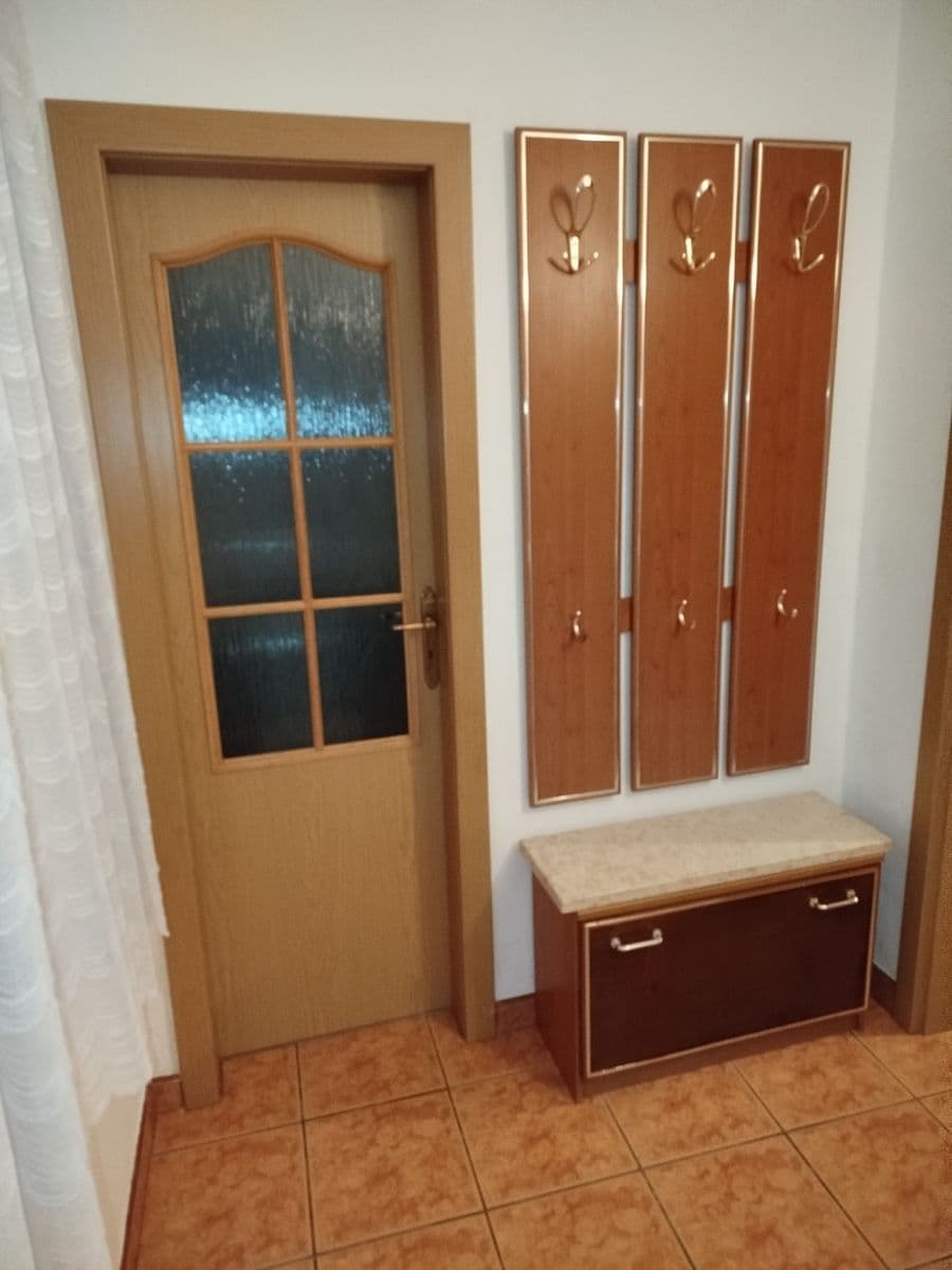 Prenájom bytu 3-izbový 85 m², Dlážděná, Dřísy, Středočeský kraj Prenájom bytu 3-izbový 85 m², Dlážděná, Dřísy, Středočeský kraj