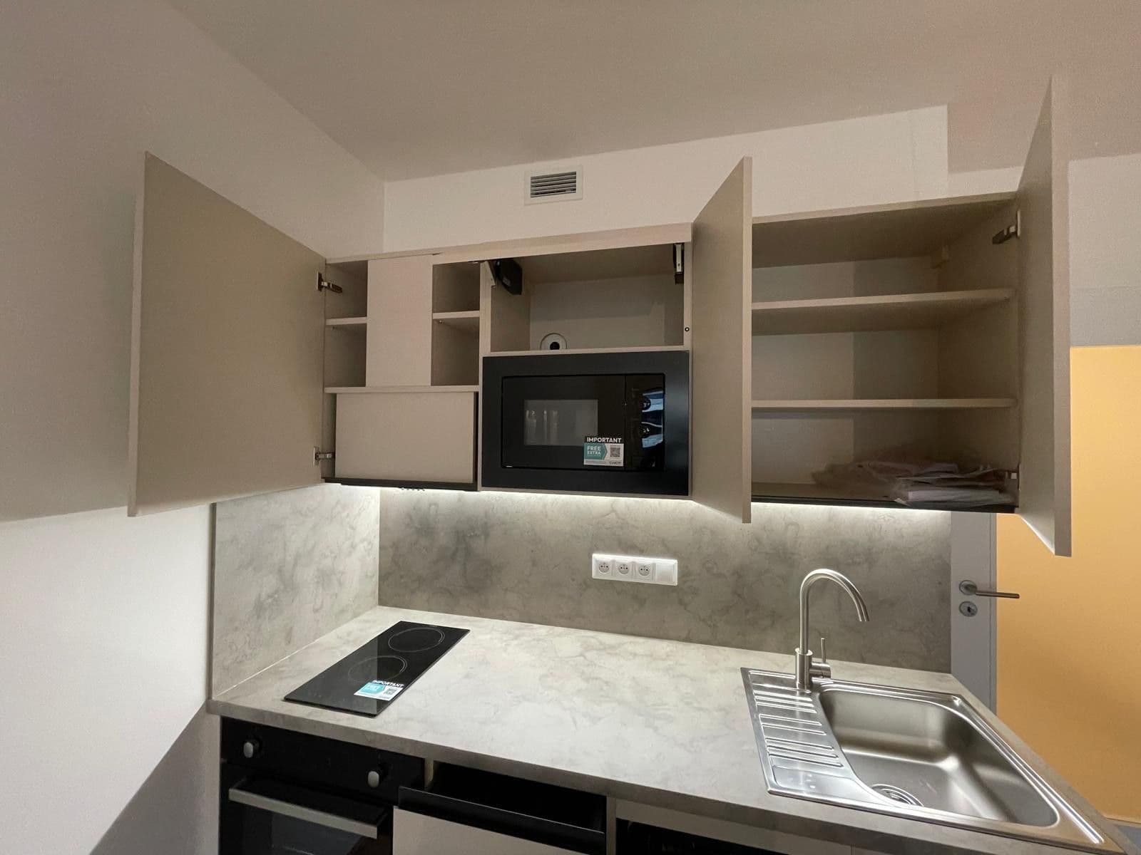 Prenájom bytu 1-izbový 31 m², Poděbradská, Praha, Praha Prenájom bytu 1-izbový 31 m², Poděbradská, Praha, Praha