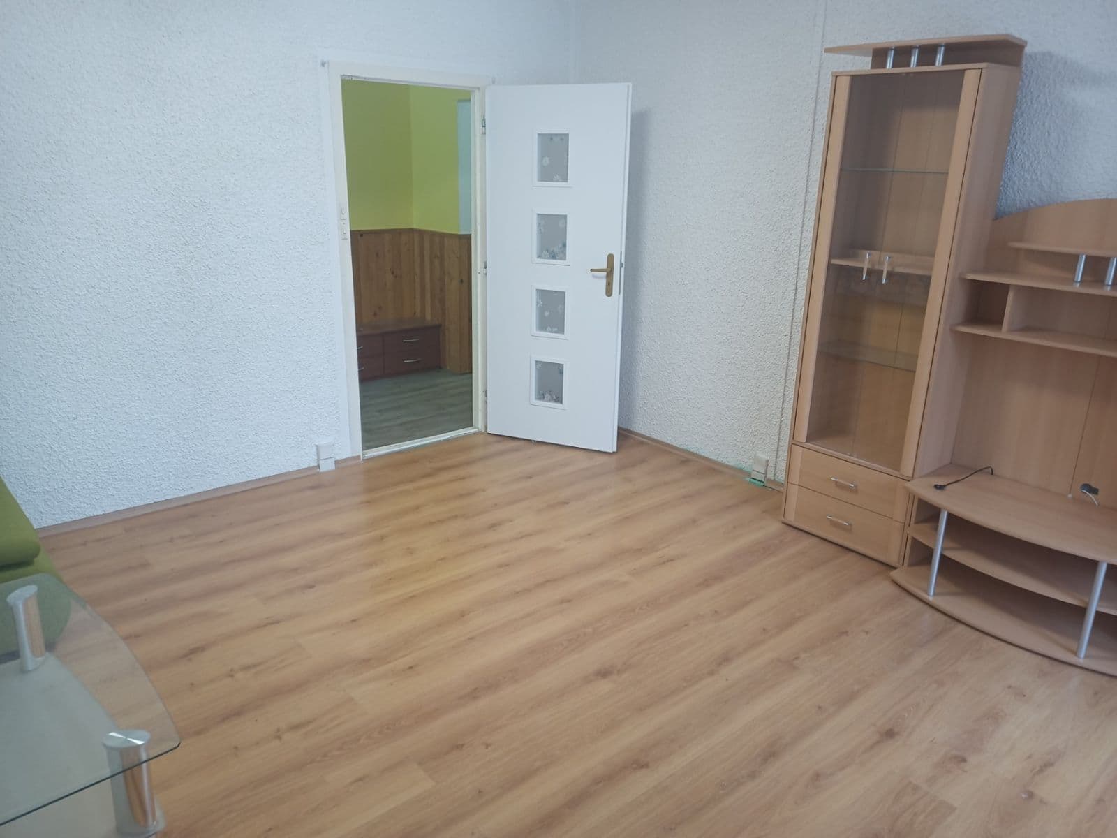 Prenájom bytu 3-izbový 80 m², Na Lani, Nový Jičín, Moravskoslezský kraj Prenájom bytu 3-izbový 80 m², Na Lani, Nový Jičín, Moravskoslezský kraj