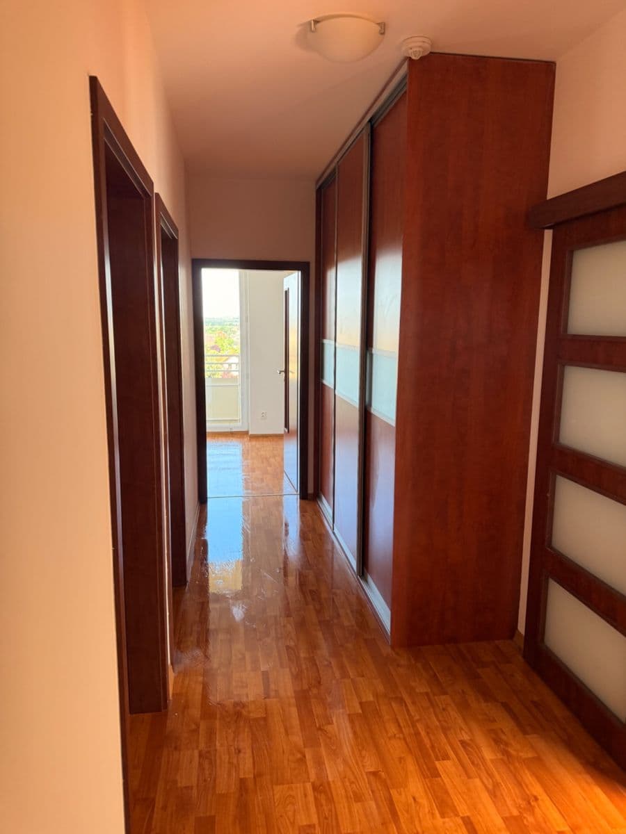 Predaj bytu 4-izbový 90 m², Přeučilova, Praha, Praha Predaj bytu 4-izbový 90 m², Přeučilova, Praha, Praha