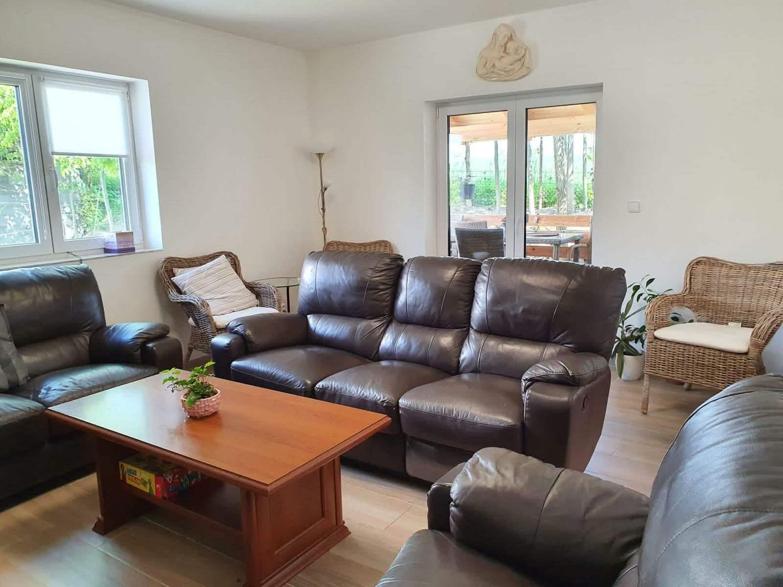 Predaj domu 240 m², pozemek 328 m², Říčanská, Všestary, Středočeský kraj Predaj domu 240 m², pozemek 328 m², Říčanská, Všestary, Středočeský kraj