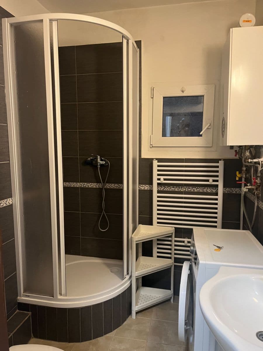 Prenájom bytu 1-izbový 26 m², U Pošty, Praha, Praha Prenájom bytu 1-izbový 26 m², U Pošty, Praha, Praha