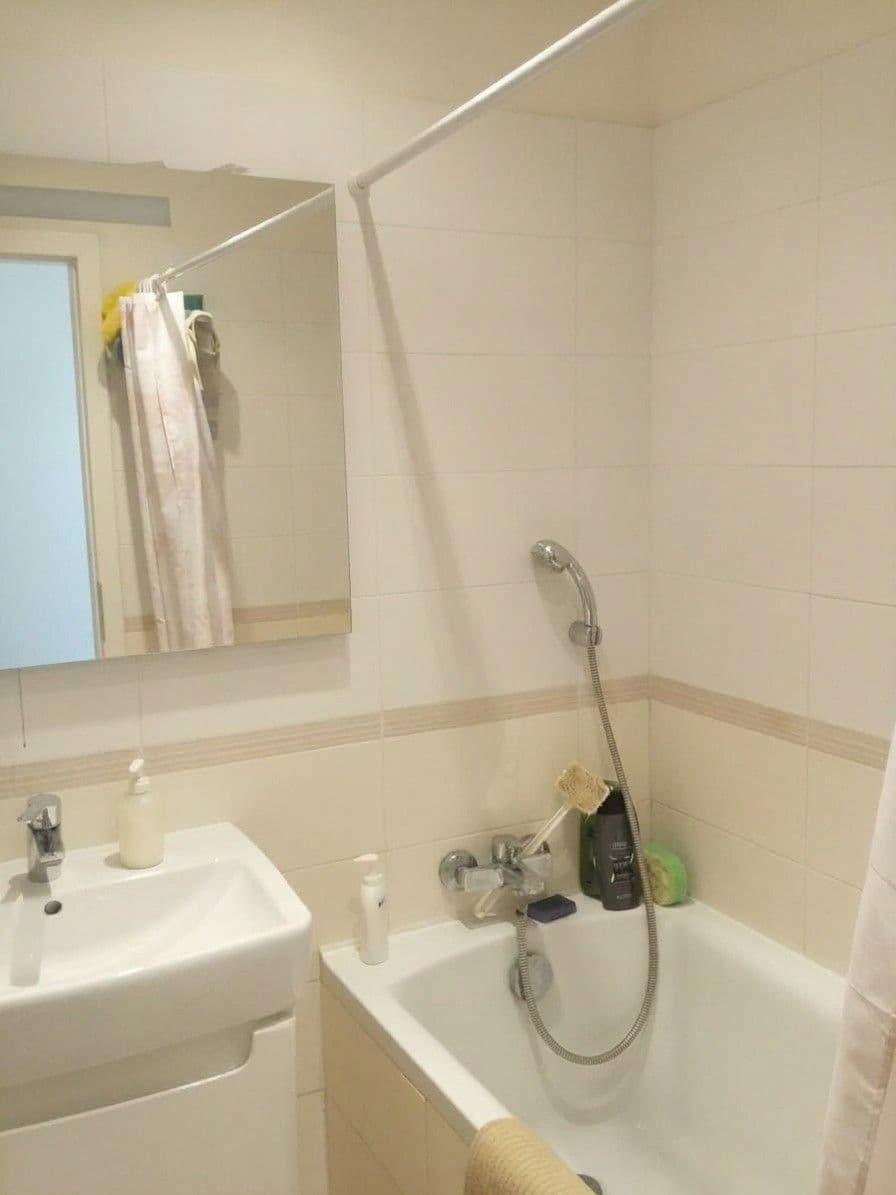 Predaj bytu 3-izbový 68 m², Jílovská, Praha, Praha Predaj bytu 3-izbový 68 m², Jílovská, Praha, Praha