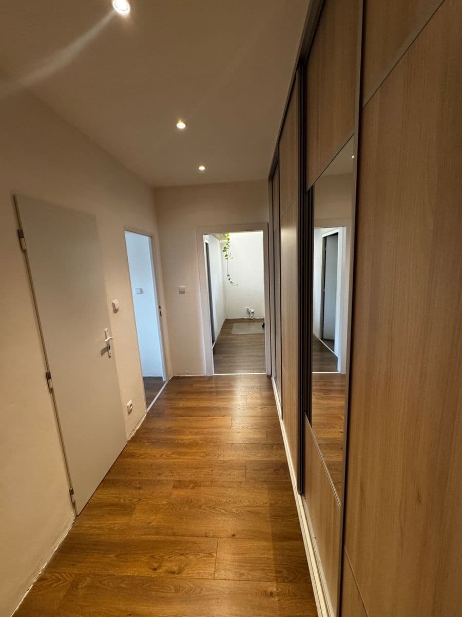 Prenájom bytu 2-izbový 53 m², Hřibská, Praha, Praha Prenájom bytu 2-izbový 53 m², Hřibská, Praha, Praha