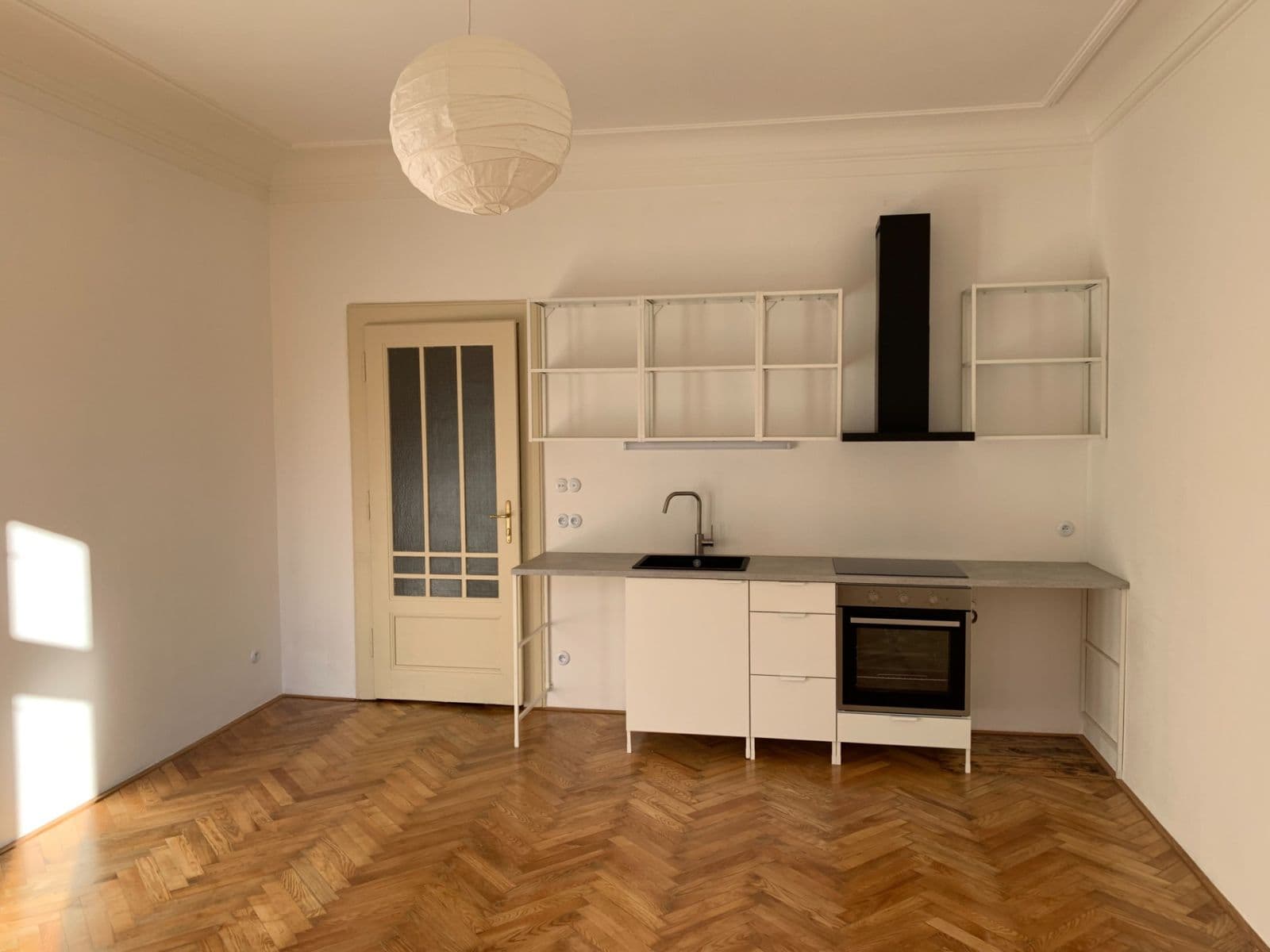 Prenájom bytu 1-izbový 37 m², Československé armády, Praha, Praha Prenájom bytu 1-izbový 37 m², Československé armády, Praha, Praha