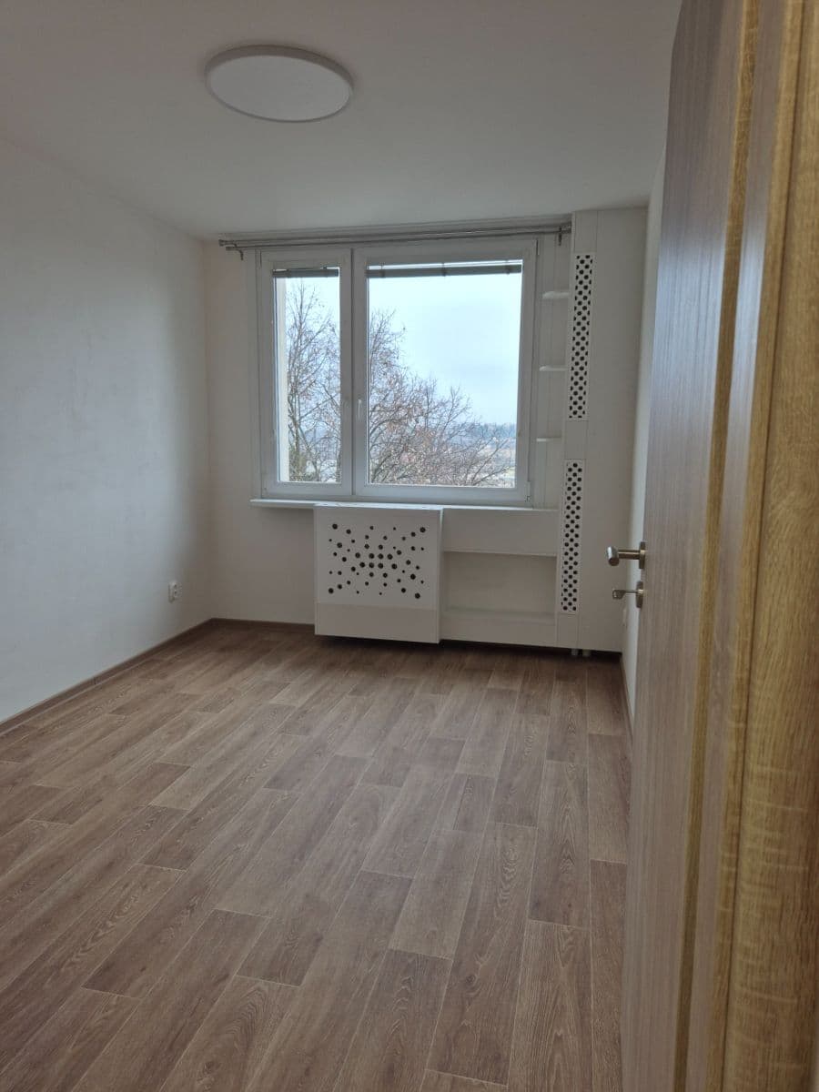Prenájom bytu 2-izbový 41 m², V Zápolí, Praha, Praha Prenájom bytu 2-izbový 41 m², V Zápolí, Praha, Praha