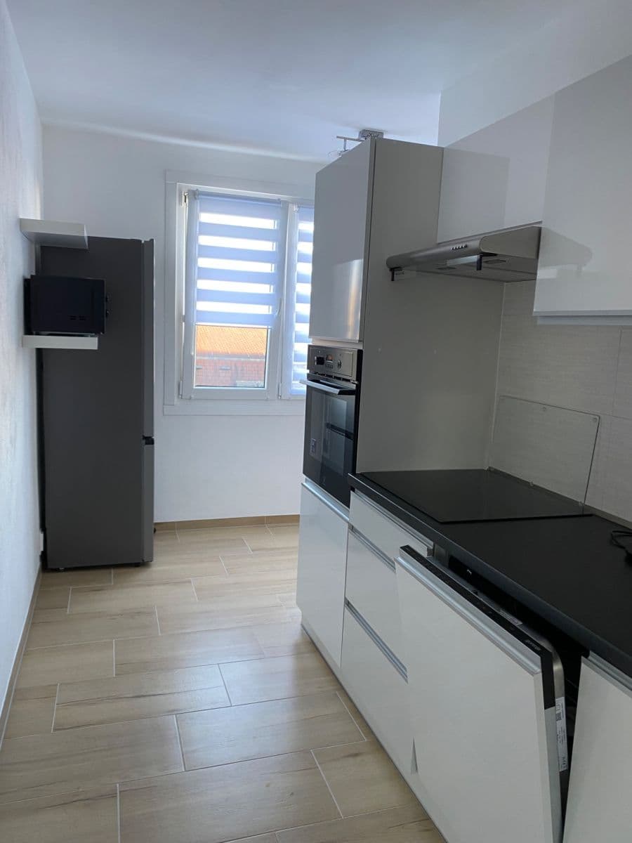 Prenájom bytu 2-izbový 58 m², Železničářská, Plzeň, Plzeňský kraj Prenájom bytu 2-izbový 58 m², Železničářská, Plzeň, Plzeňský kraj