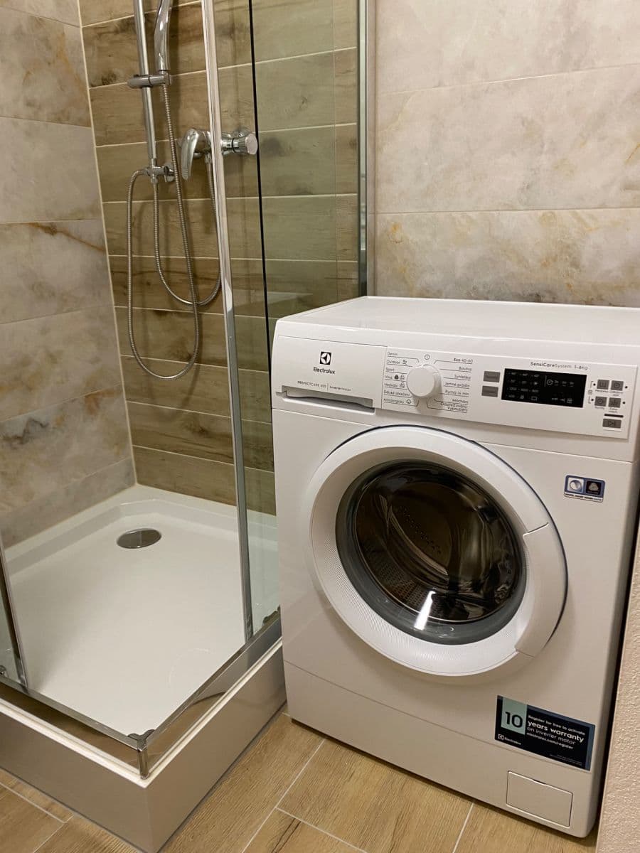 Prenájom bytu 2-izbový 58 m², Železničářská, Plzeň, Plzeňský kraj Prenájom bytu 2-izbový 58 m², Železničářská, Plzeň, Plzeňský kraj