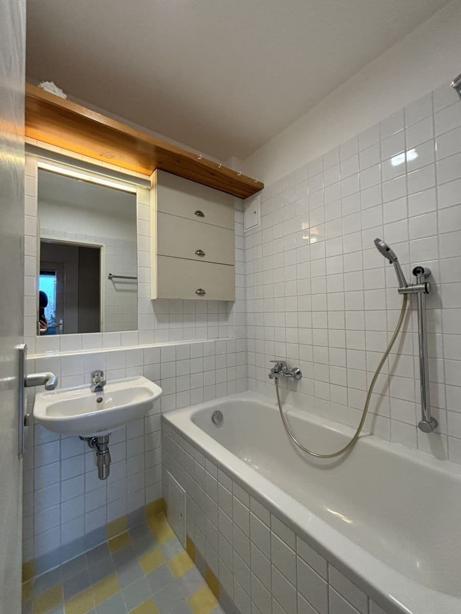 Prenájom bytu 2-izbový 56 m², Kolbenova, Praha, Praha Prenájom bytu 2-izbový 56 m², Kolbenova, Praha, Praha