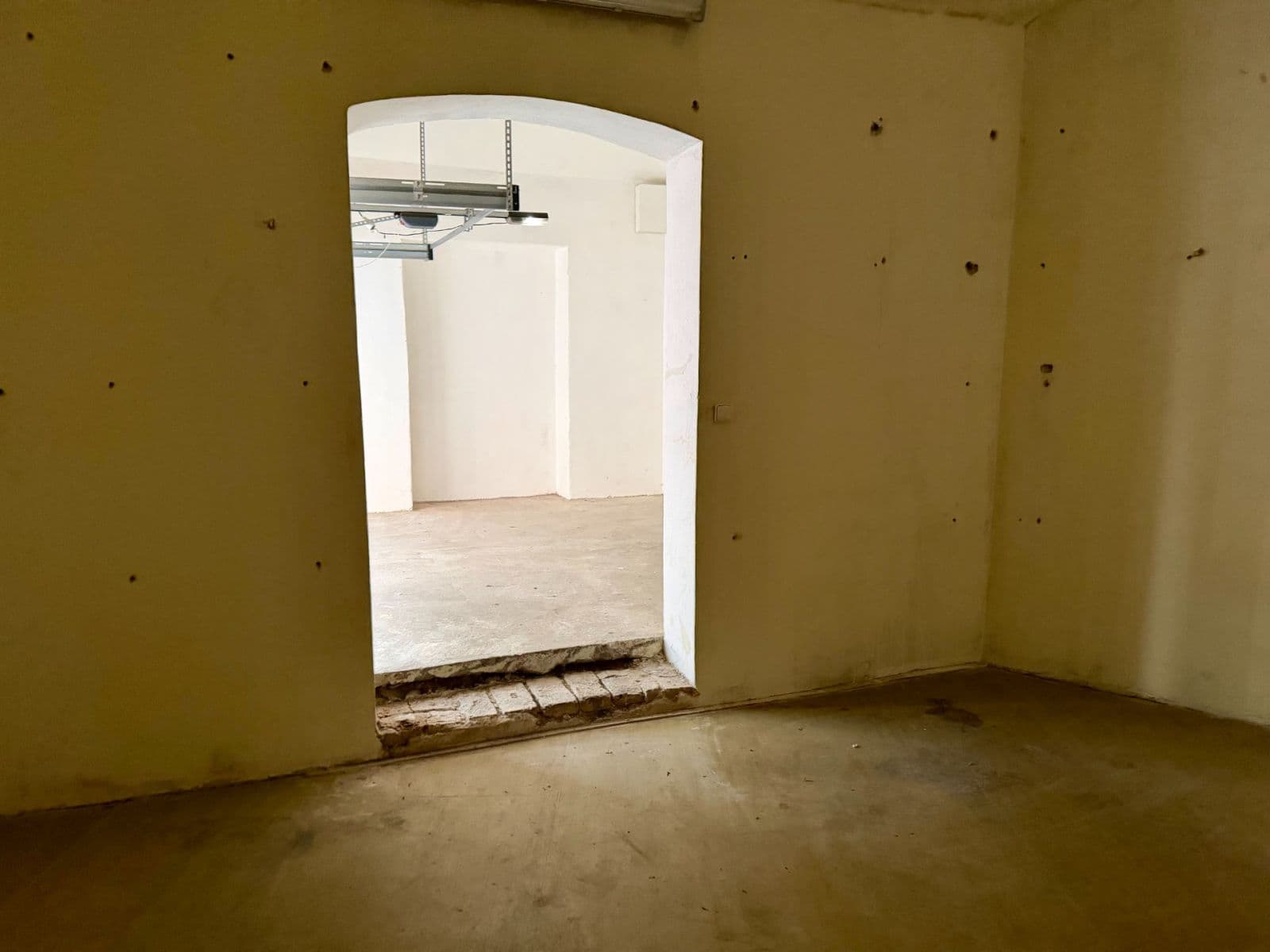 Prenájom garáže 36 m², Holečkova, Praha, Praha Prenájom garáže 36 m², Holečkova, Praha, Praha