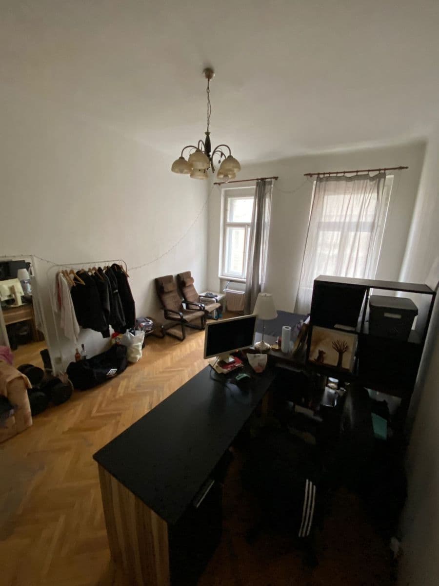 Prenájom bytu 3-izbový 82 m², Rumunská, Praha, Praha Prenájom bytu 3-izbový 82 m², Rumunská, Praha, Praha