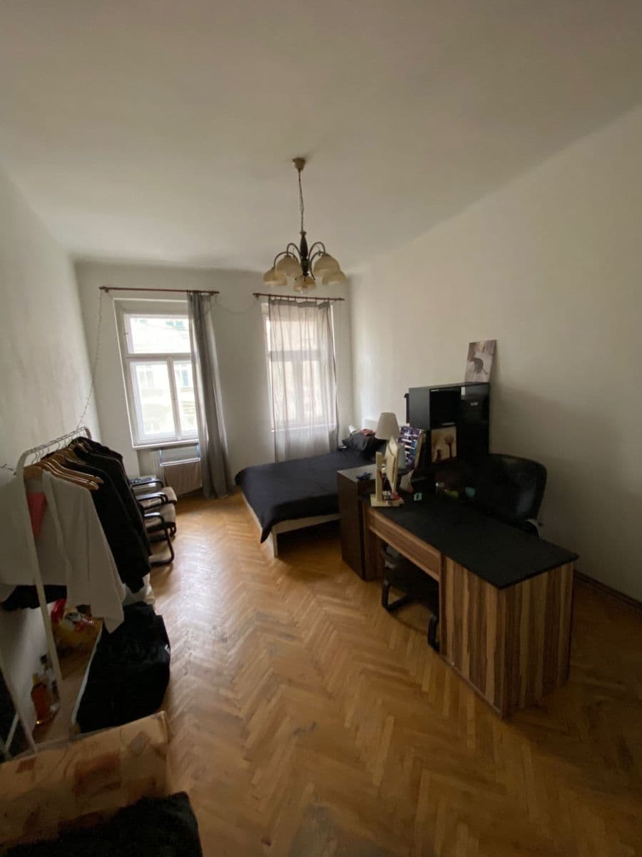 Prenájom bytu 3-izbový 82 m², Rumunská, Praha, Praha Prenájom bytu 3-izbový 82 m², Rumunská, Praha, Praha
