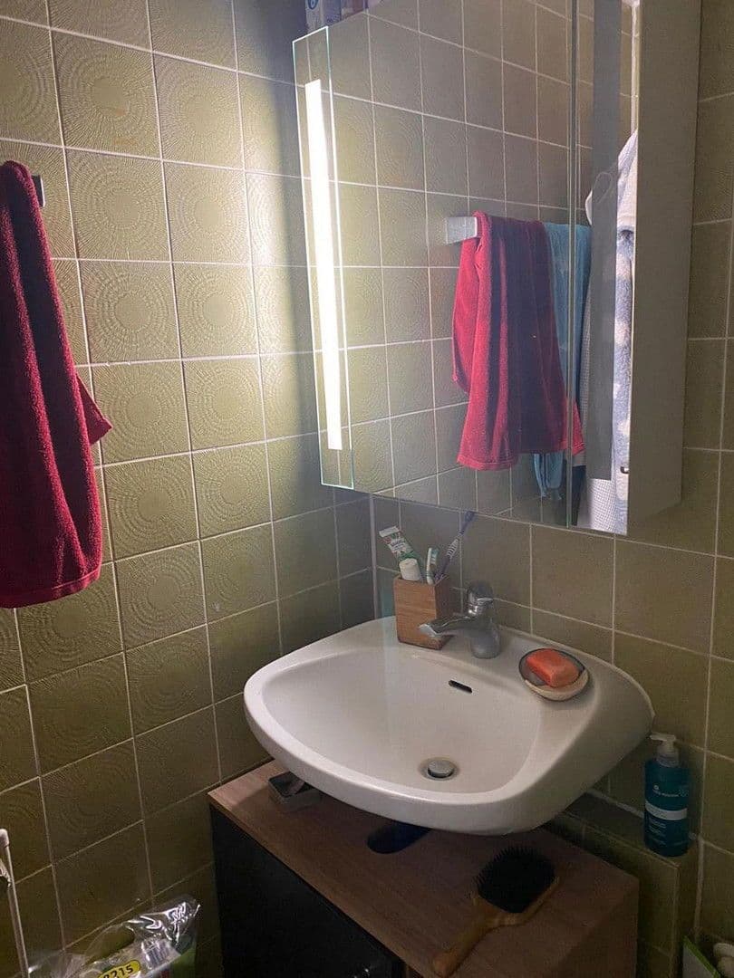 Prenájom bytu 1-izbový 37 m², Namibiastraße 26, Köln, Severné Porýnie - Westfálsko Prenájom bytu 1-izbový 37 m², Namibiastraße 26, Köln, Severné Porýnie - Westfálsko