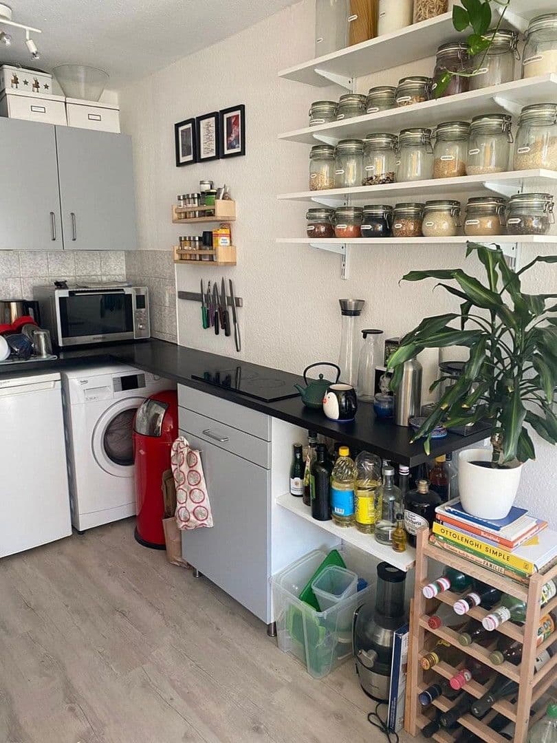 Prenájom bytu 1-izbový 37 m², Namibiastraße 26, Köln, Severné Porýnie - Westfálsko Prenájom bytu 1-izbový 37 m², Namibiastraße 26, Köln, Severné Porýnie - Westfálsko