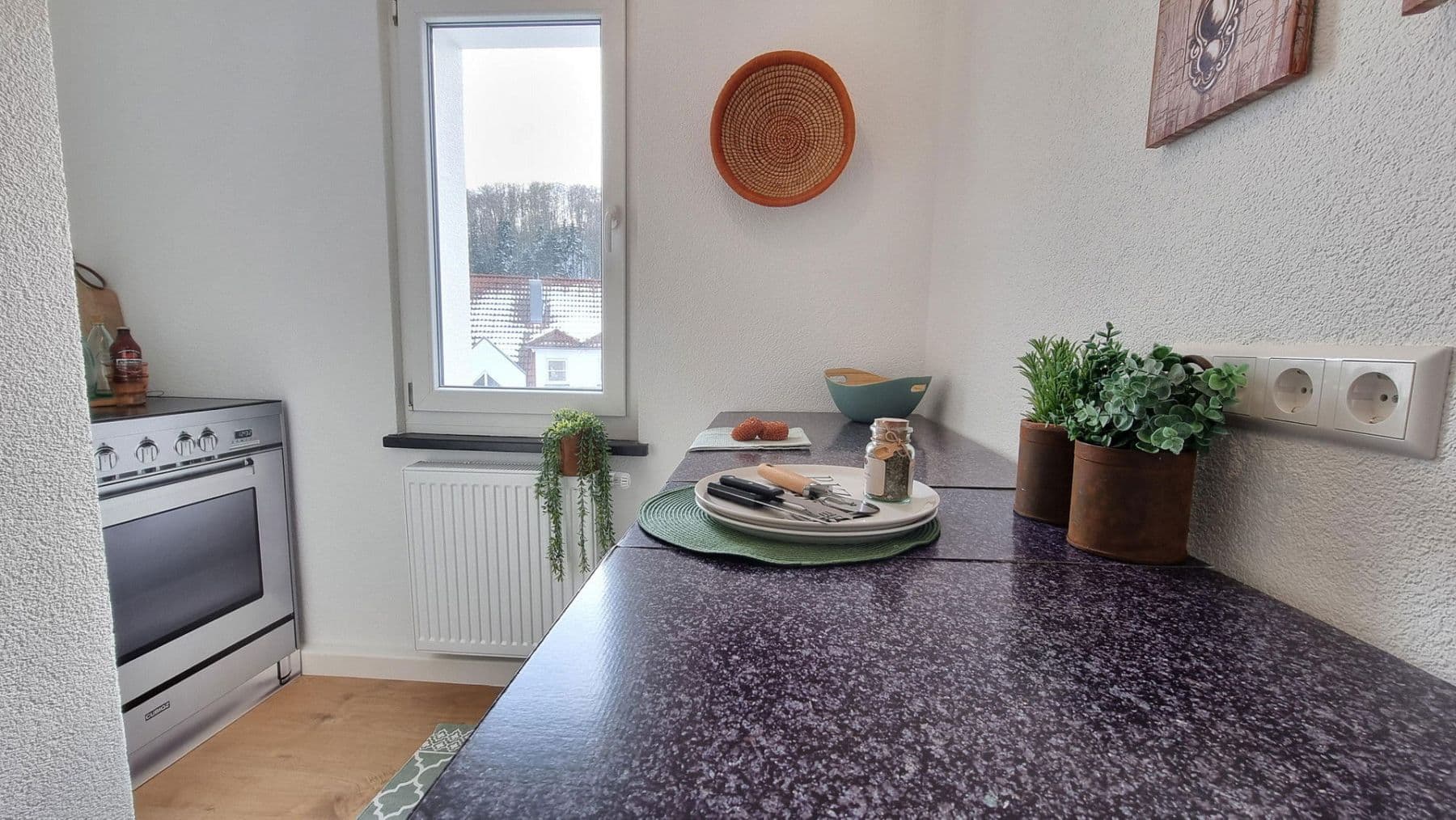 Prenájom bytu 4-izbový 64 m², Albstadt, Bádensko-Wurttembersko Prenájom bytu 4-izbový 64 m², Albstadt, Bádensko-Wurttembersko