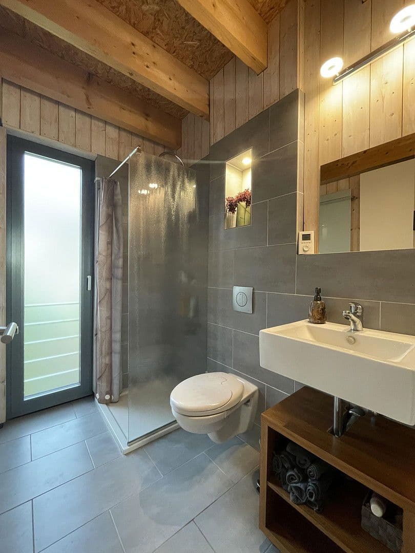 Predaj domu 244 m², pozemek 970 m², Zum Steinbruch 13, Namborn, Sársko Predaj domu 244 m², pozemek 970 m², Zum Steinbruch 13, Namborn, Sársko