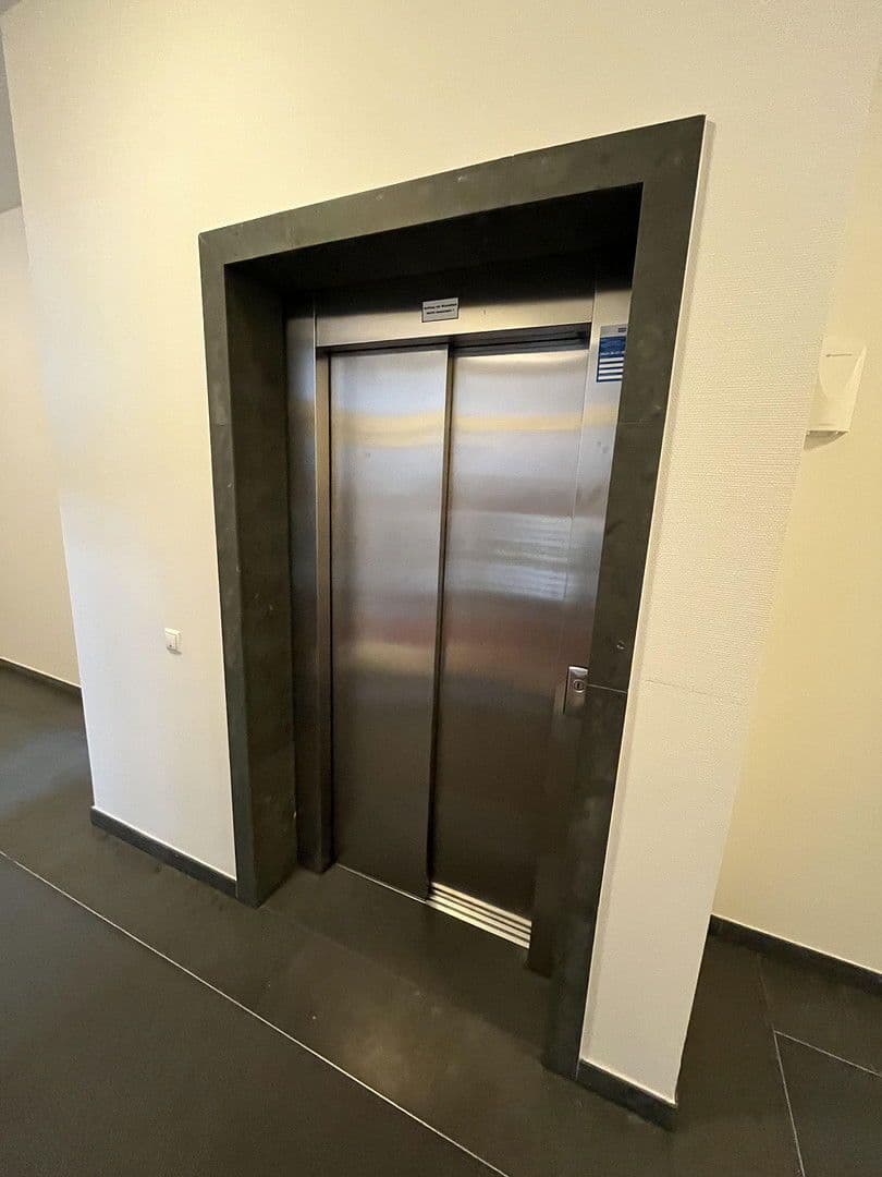 Prenájom bytu 2-izbový 60 m², Else-Lang-Str. 10, Köln, Severné Porýnie - Westfálsko Prenájom bytu 2-izbový 60 m², Else-Lang-Str. 10, Köln, Severné Porýnie - Westfálsko