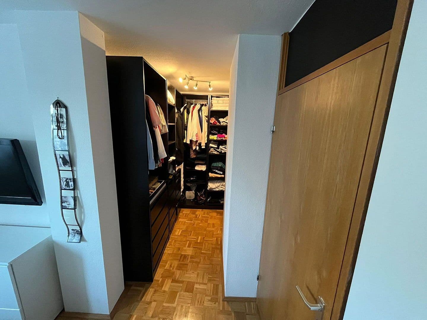 Prenájom bytu 3-izbový 82 m², Walter-Gropius-Str. 3, Reutlingen, Bádensko-Wurttembersko Prenájom bytu 3-izbový 82 m², Walter-Gropius-Str. 3, Reutlingen, Bádensko-Wurttembersko