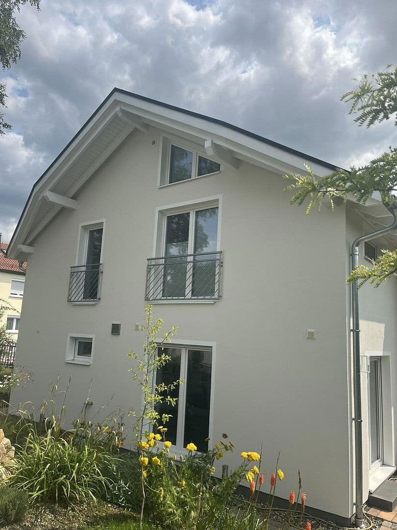 Predaj domu 155 m², pozemek 869 m², Kassel, Hesensko Predaj domu 155 m², pozemek 869 m², Kassel, Hesensko