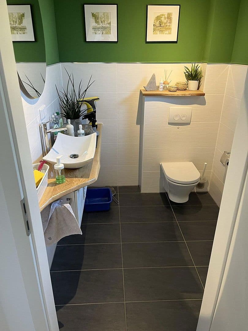 Predaj domu 155 m², pozemek 869 m², Kassel, Hesensko Predaj domu 155 m², pozemek 869 m², Kassel, Hesensko