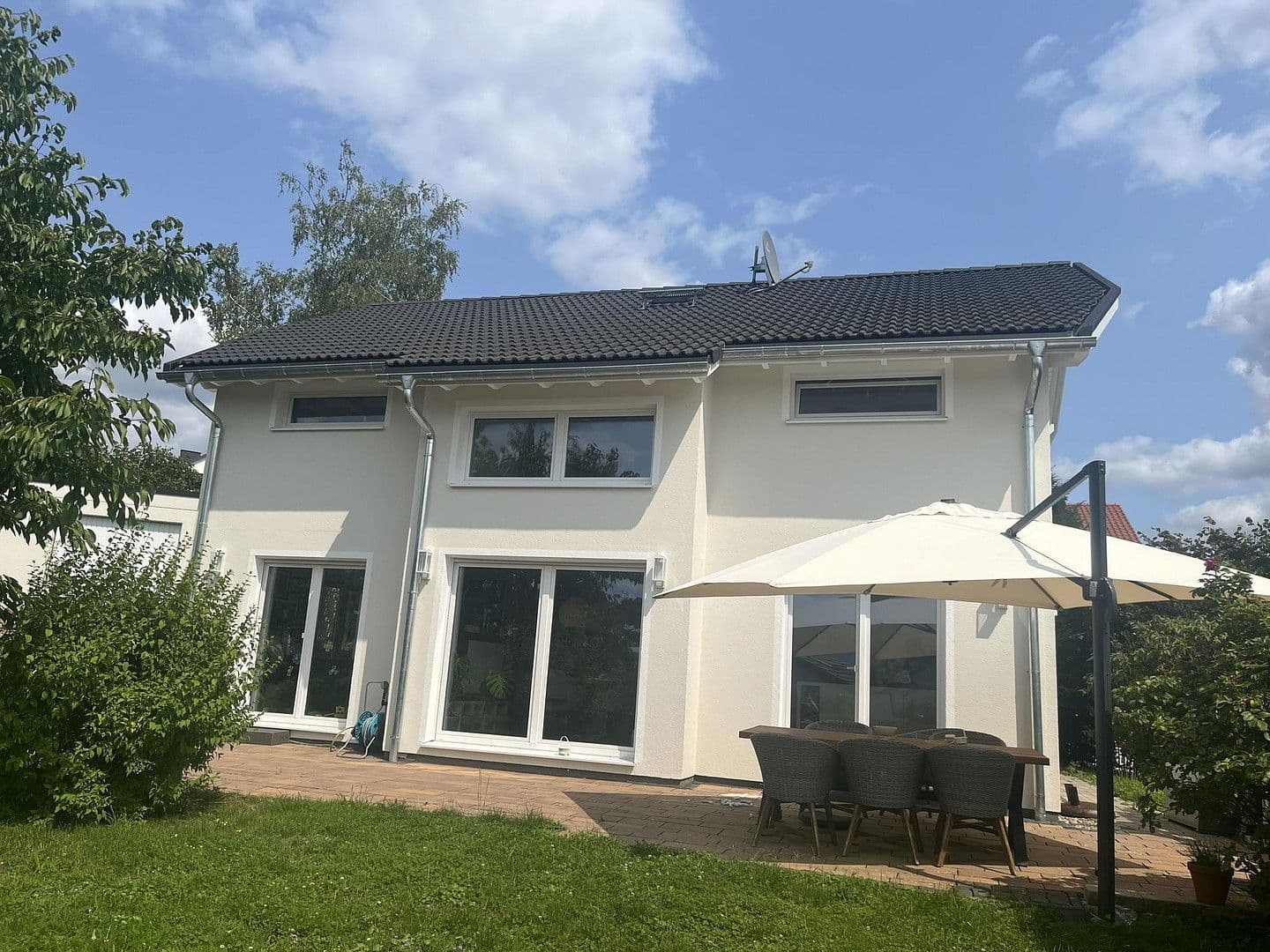 Predaj domu 155 m², pozemek 869 m², Kassel, Hesensko Predaj domu 155 m², pozemek 869 m², Kassel, Hesensko