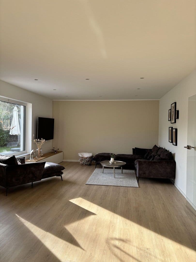 Predaj domu 198 m², pozemek 1.011 m², Heppenheim, Hesensko Predaj domu 198 m², pozemek 1.011 m², Heppenheim, Hesensko