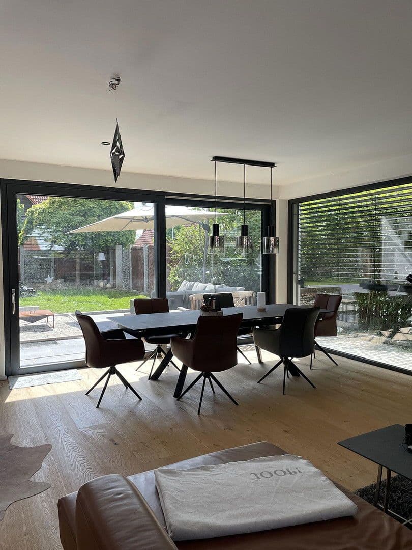 Predaj domu 290 m², pozemek 630 m², Burgthann, Bavorsko Predaj domu 290 m², pozemek 630 m², Burgthann, Bavorsko