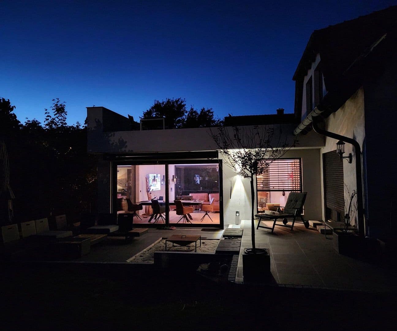 Predaj domu 290 m², pozemek 630 m², Burgthann, Bavorsko Predaj domu 290 m², pozemek 630 m², Burgthann, Bavorsko