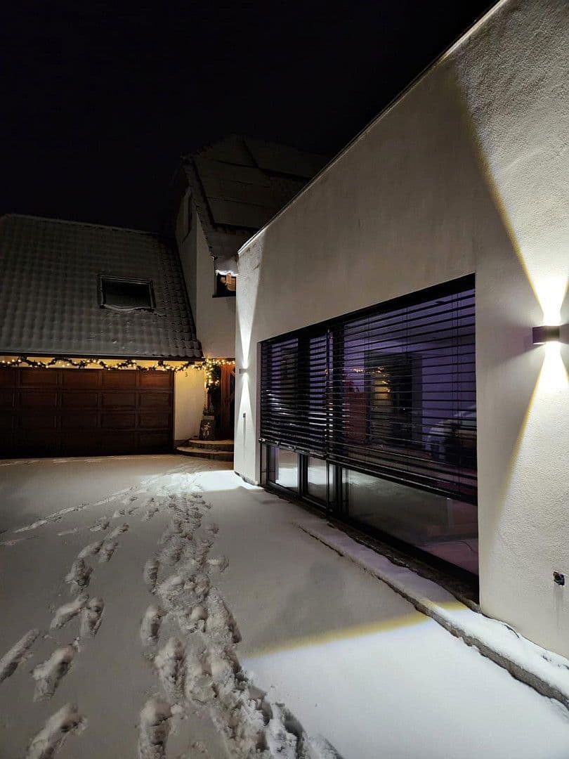 Predaj domu 290 m², pozemek 630 m², Burgthann, Bavorsko Predaj domu 290 m², pozemek 630 m², Burgthann, Bavorsko